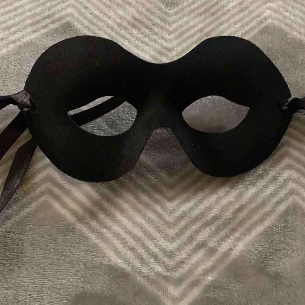Men’s masquerade mask